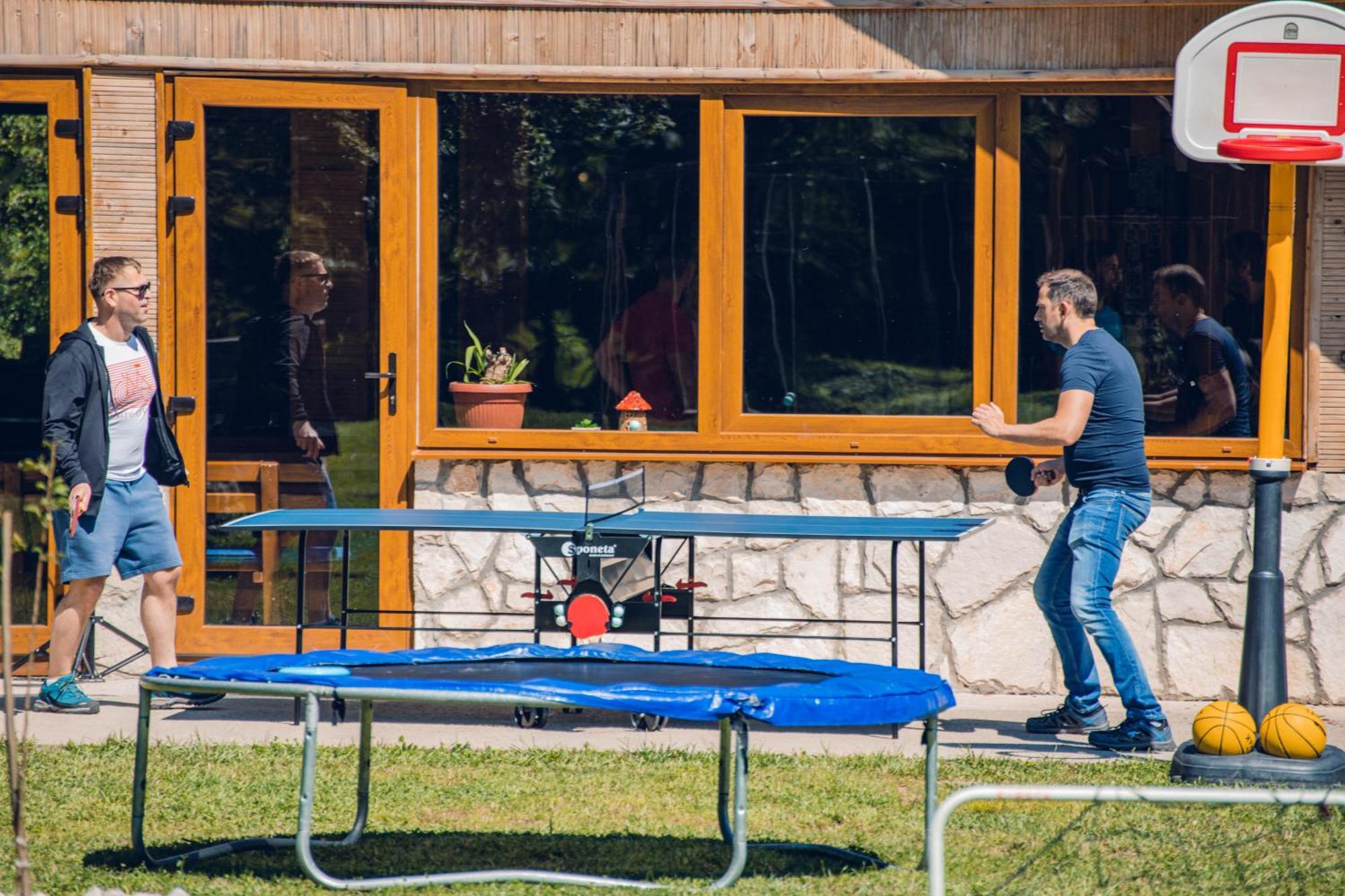 Outdoor Resort Tarasport فوتشا المظهر الخارجي الصورة