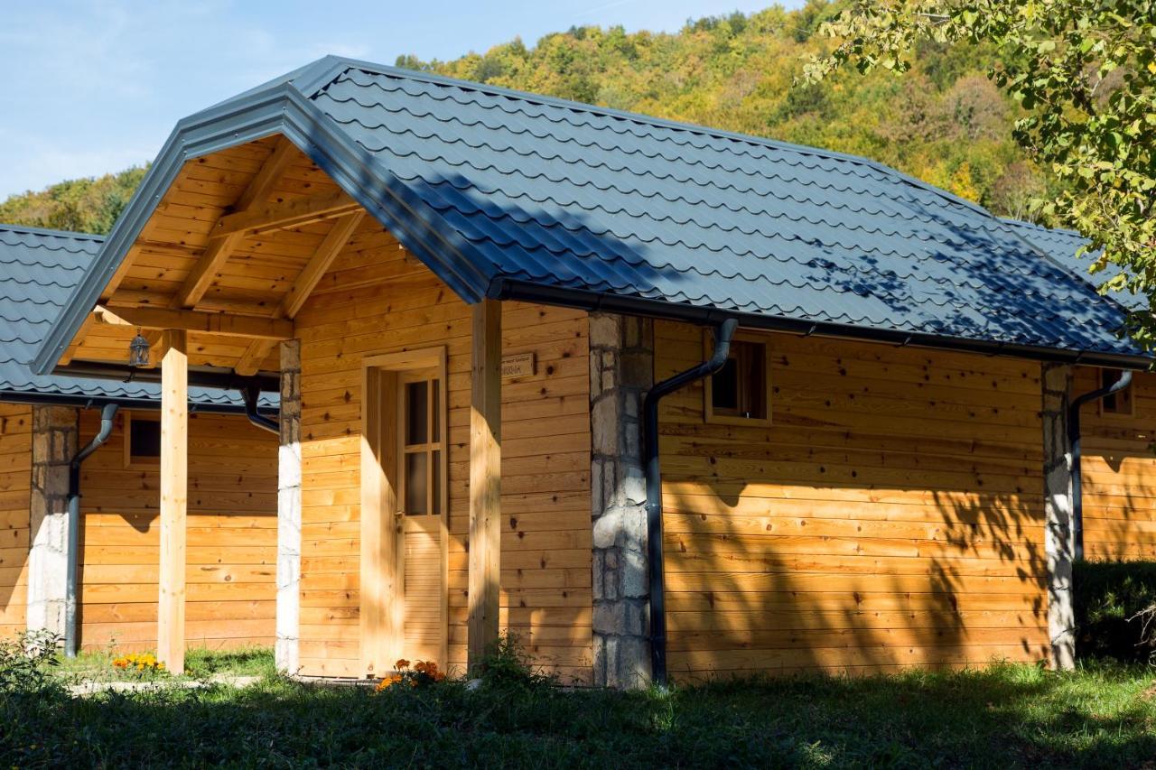 Outdoor Resort Tarasport فوتشا المظهر الخارجي الصورة